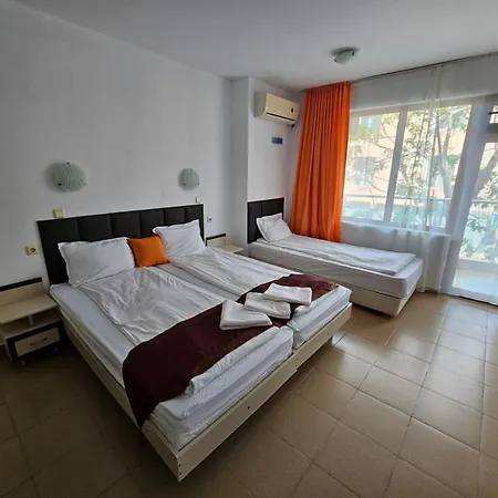 Hotel Mirage Family *