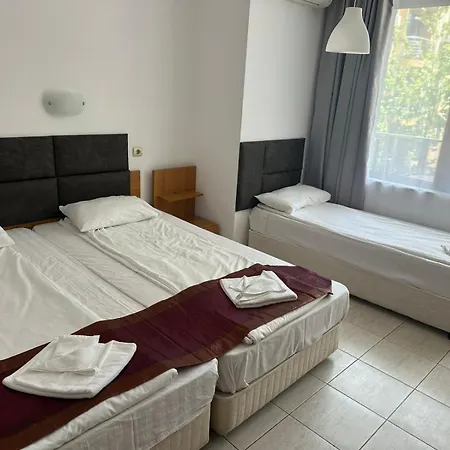 Mirage Family Hotel *